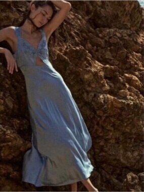 NWT Doen Saoirse Silk Maxi Dress in Mineral Blue – Size S